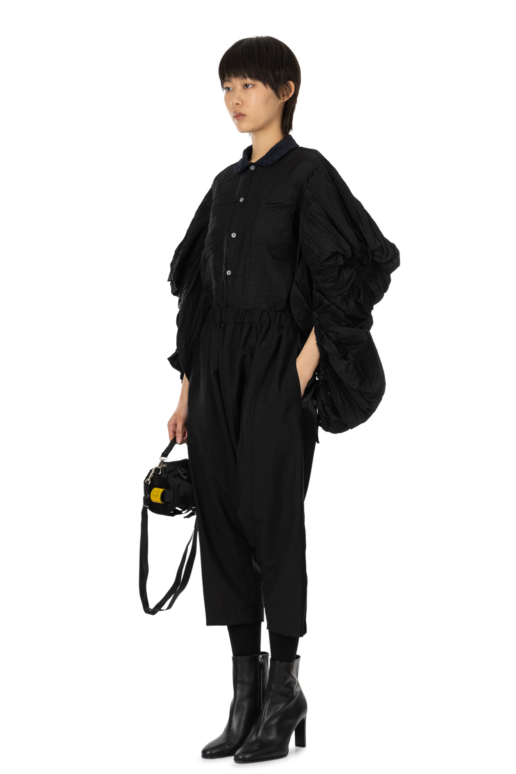 Comme Des Garcons Comme Des Garcons  - Drop-Crotch Cropped Pants - Black x Black