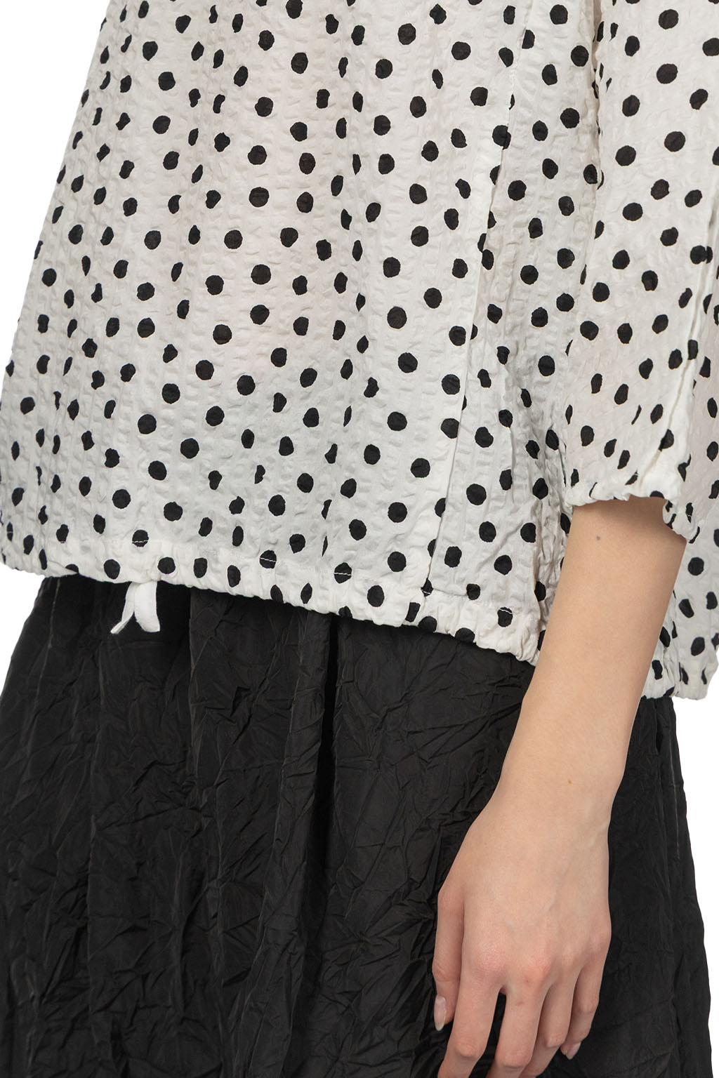 NARU  - Lone Ripple Dot Shirt - White x Black