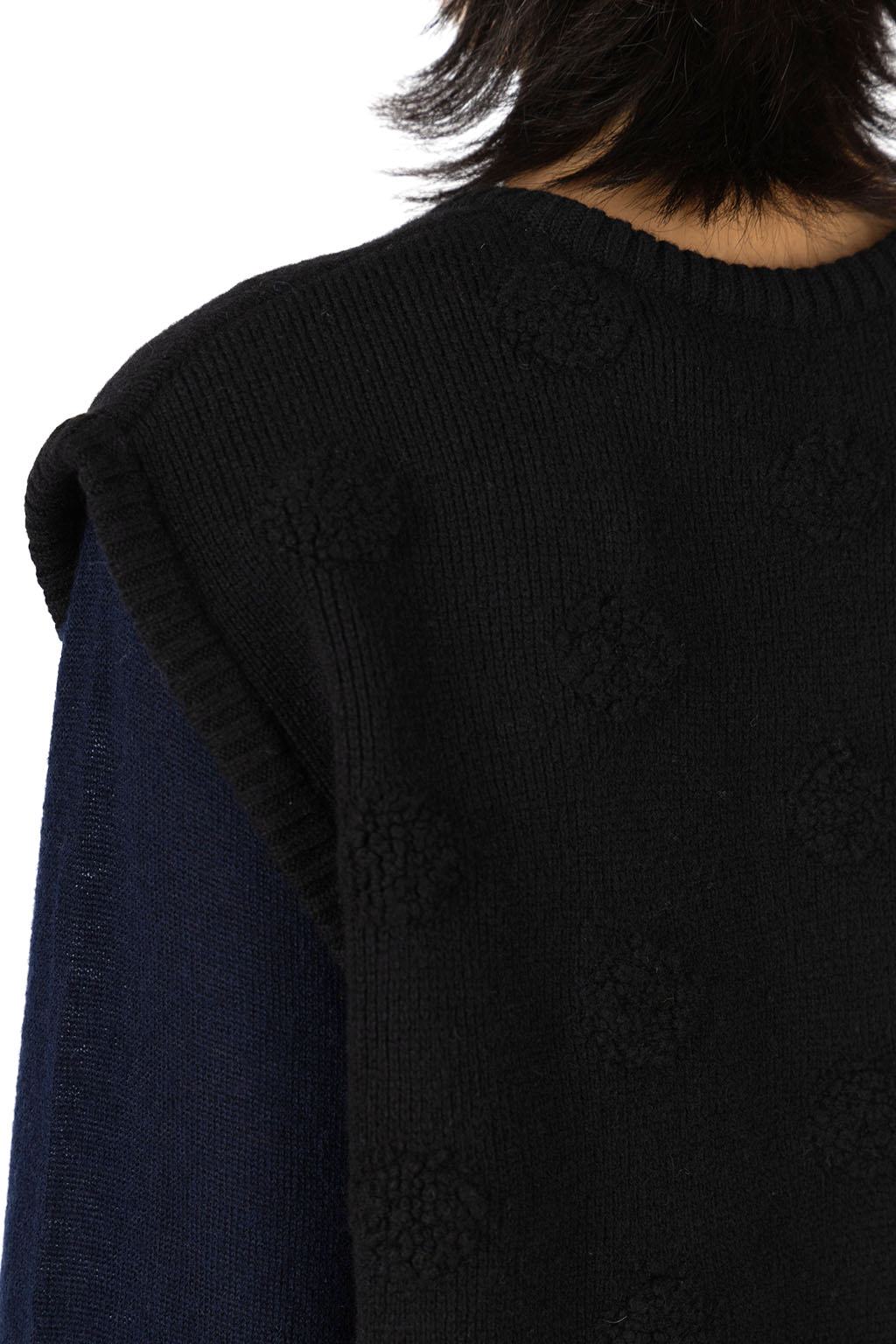 NARU  - Tasmanian Lamb Knit Vest - Black