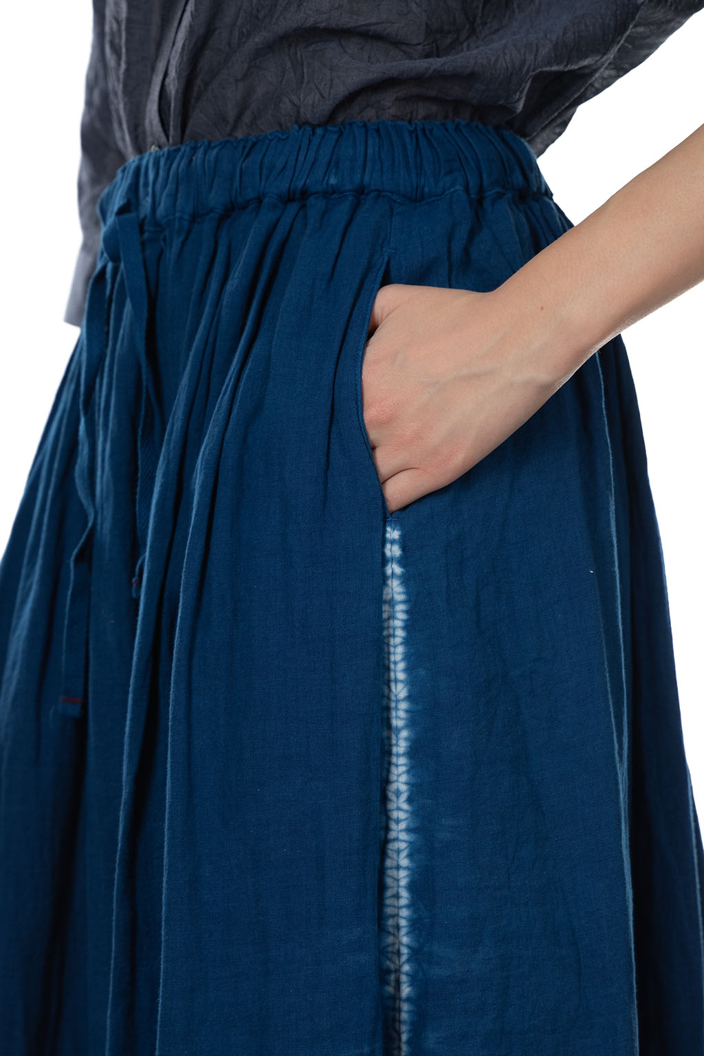 Tigre Brocante - Thin Line Drawstring Many Gathered Maxi Skirt - Indigo