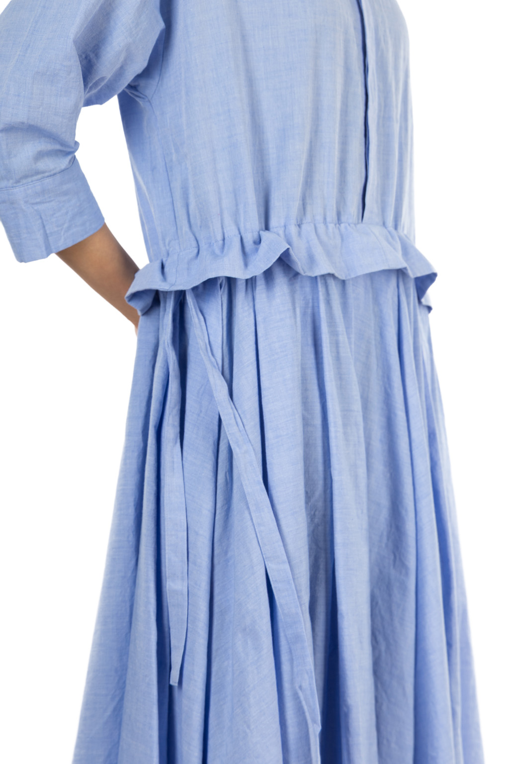 Veritecoeur - Flare Tuck Chambray Dress - Blue